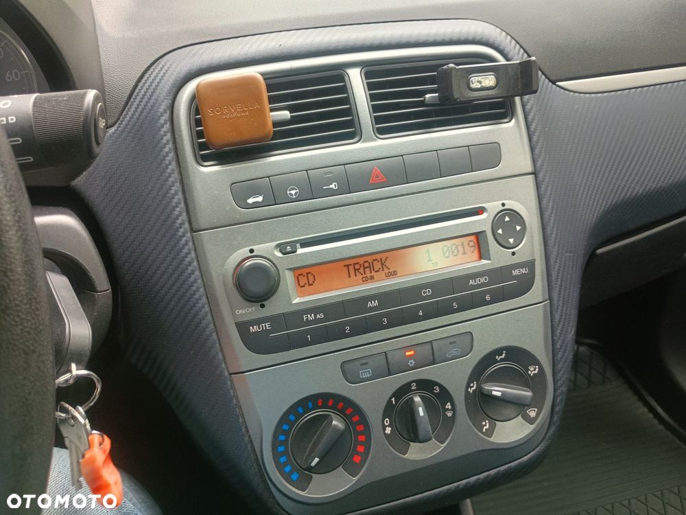 Fiat Grande Punto - 6