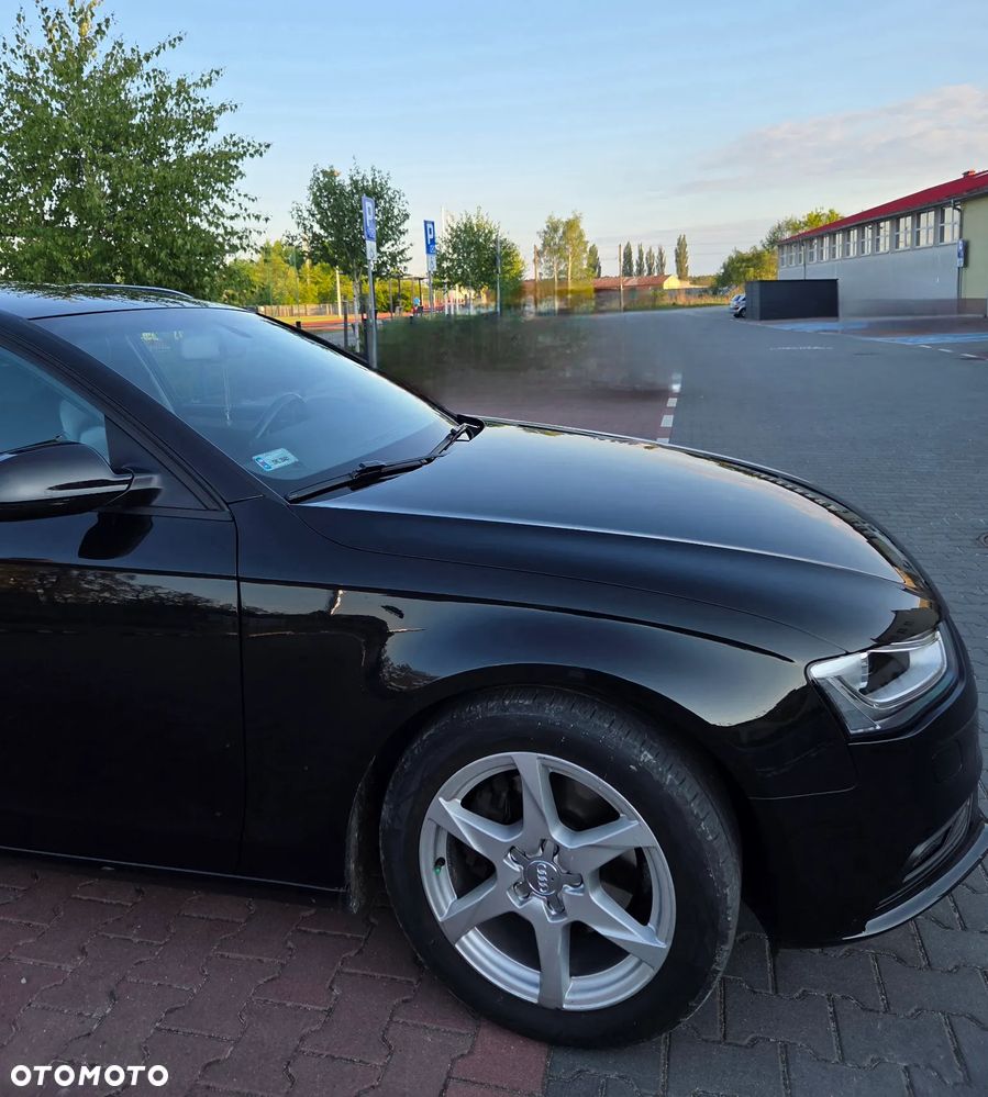 Audi A4 Avant 2.0 TDI DPF multitronic Attraction - 16