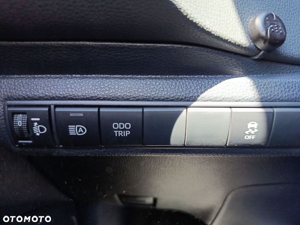 Toyota Corolla 1.8 Hybrid Comfort - 21