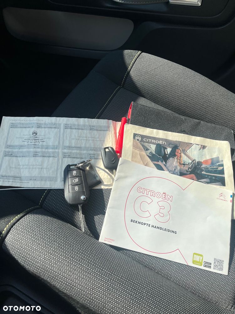 Citroën C3 1.2 PureTech Shine - 21