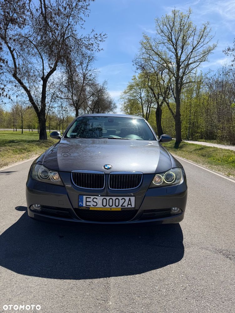 BMW Seria 3 325i - 2