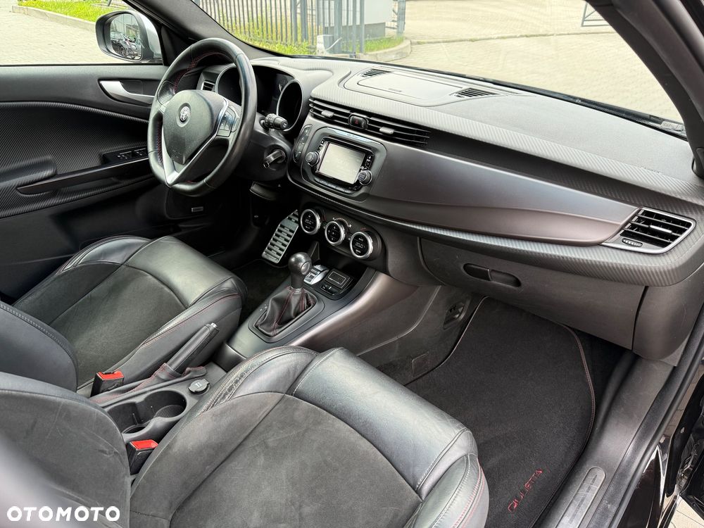 Alfa Romeo Giulietta 1750 TBi Veloce TCT - 29