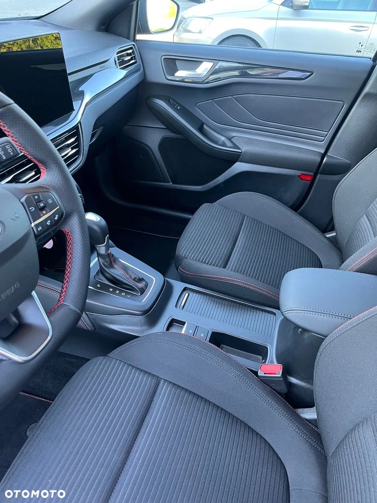 Ford Focus 1.0 EcoBoost mHEV ST-Line X - 9