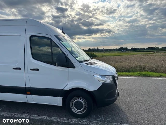 Mercedes-Benz Sprinter - 12