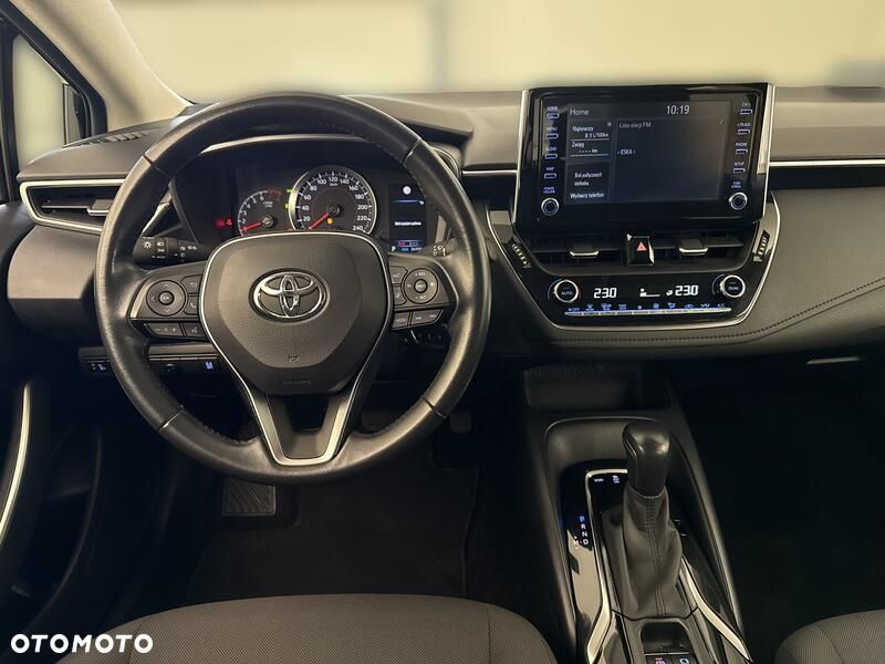 Toyota Corolla - 13