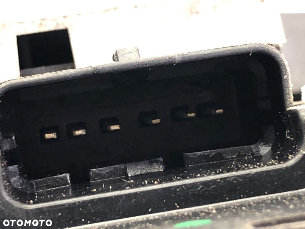 ZAMEK DRZWI LEWY TYŁ  CITROEN C4 GRAND PICASSO I (UA_) 2006 - 2013 1.6 HDi 80 kW [109 KM] olej - 4