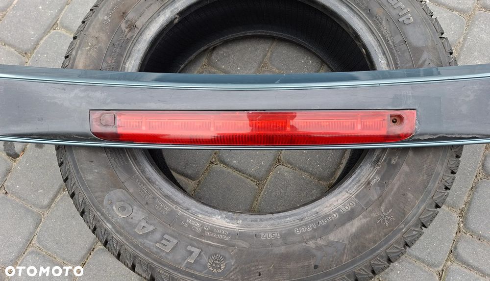 Lotka Spoiler Bagażnika Volvo V70 II - 3