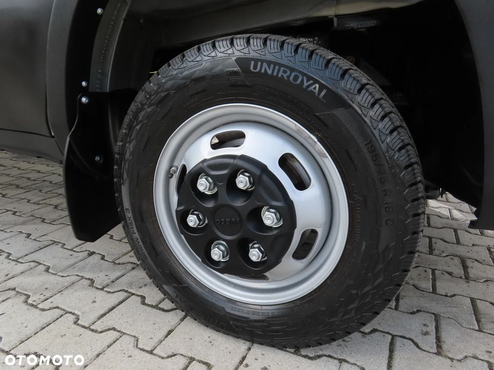 Iveco DAILY 35C16 3.0 HPI Chłodnia 7 E.Palet 3710 mm Dł. WZMACNIANY Agregat Thermo King 0*C Boczne Drzwi Zabudowy DMC 3500 DUŻA Ładowność 1160 Kg Nowe OPONY + Serwis W ASO IVECO Virtual Cockpit Carplay / Android Auto Stan Jak Nowy GWARANCJA Gotowy I Dostępny Polecam - 11