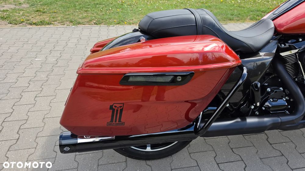 Harley-Davidson Touring Road Glide - 22