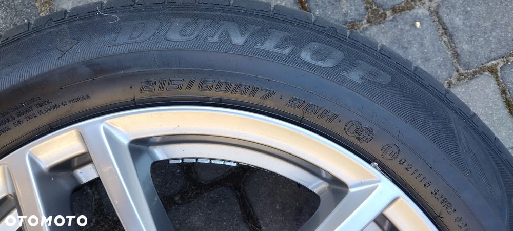 Felgi aluminiowe 17do Toyoty z oponami - 1