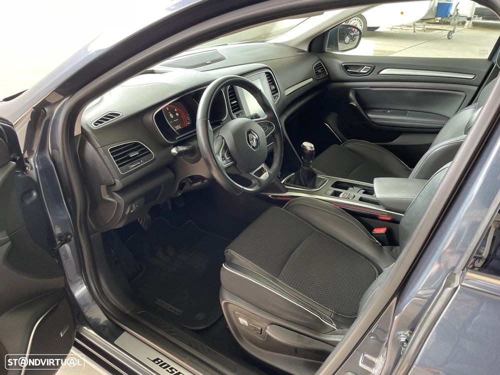 Renault Mégane ENERGY dCi 110 Start & Stop Bose Edition - 9
