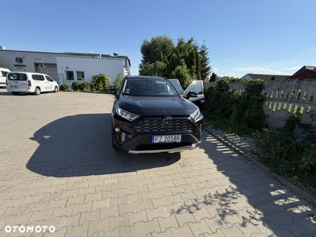 Toyota RAV4 - 6