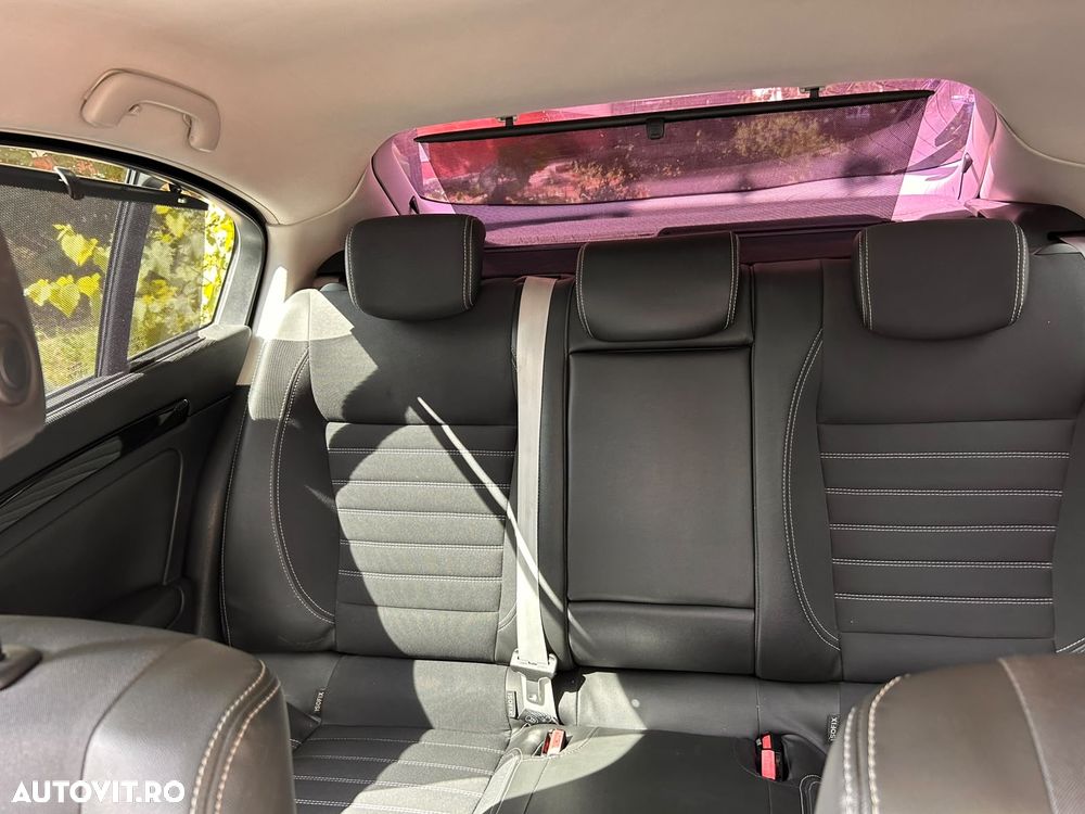 Renault Laguna dCi 175 FAP Aut. Bose Edition - 23