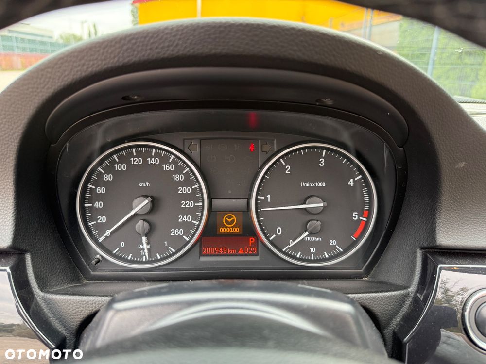 BMW Seria 3 - 34