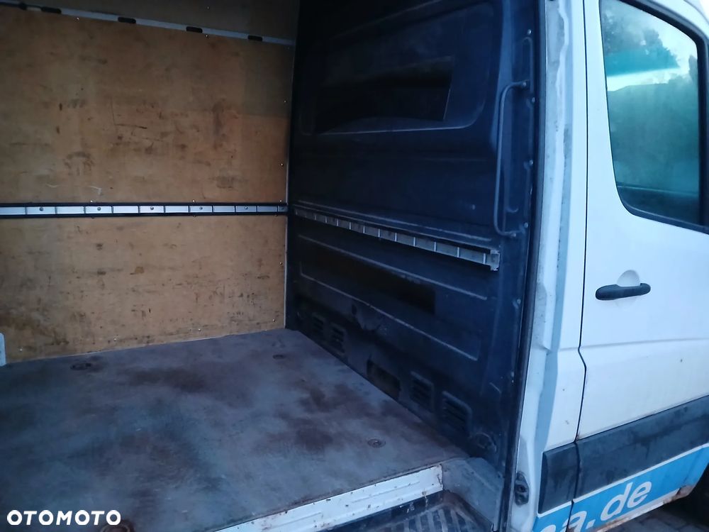 Mercedes-Benz Sprinter - 18