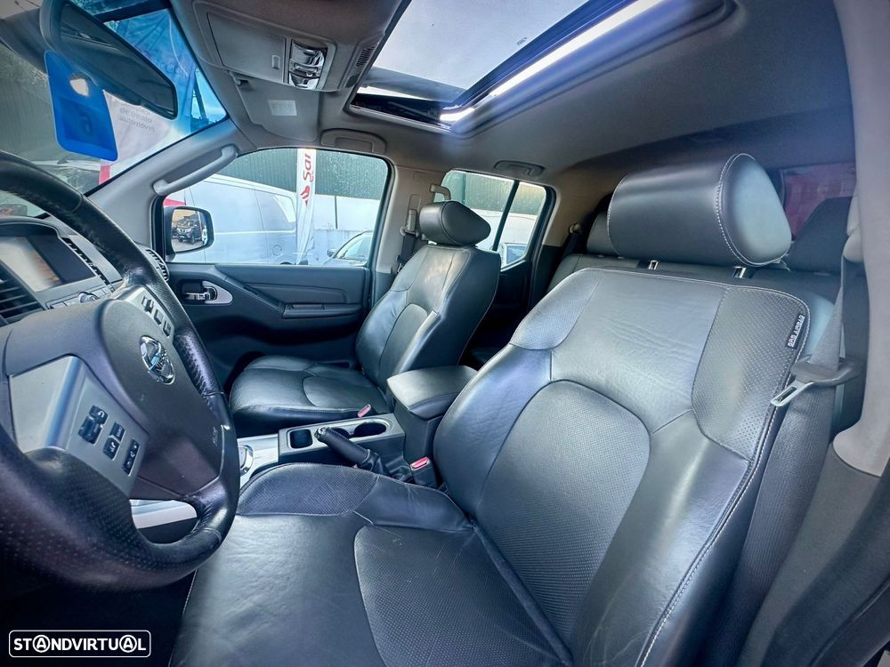 Nissan Navara 3.0 dCi V6 CD LE AT 4WD - 12