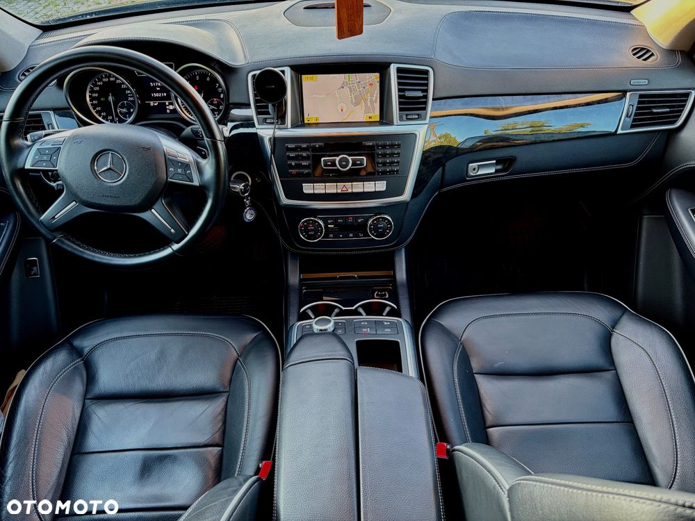 Mercedes-Benz ML - 27