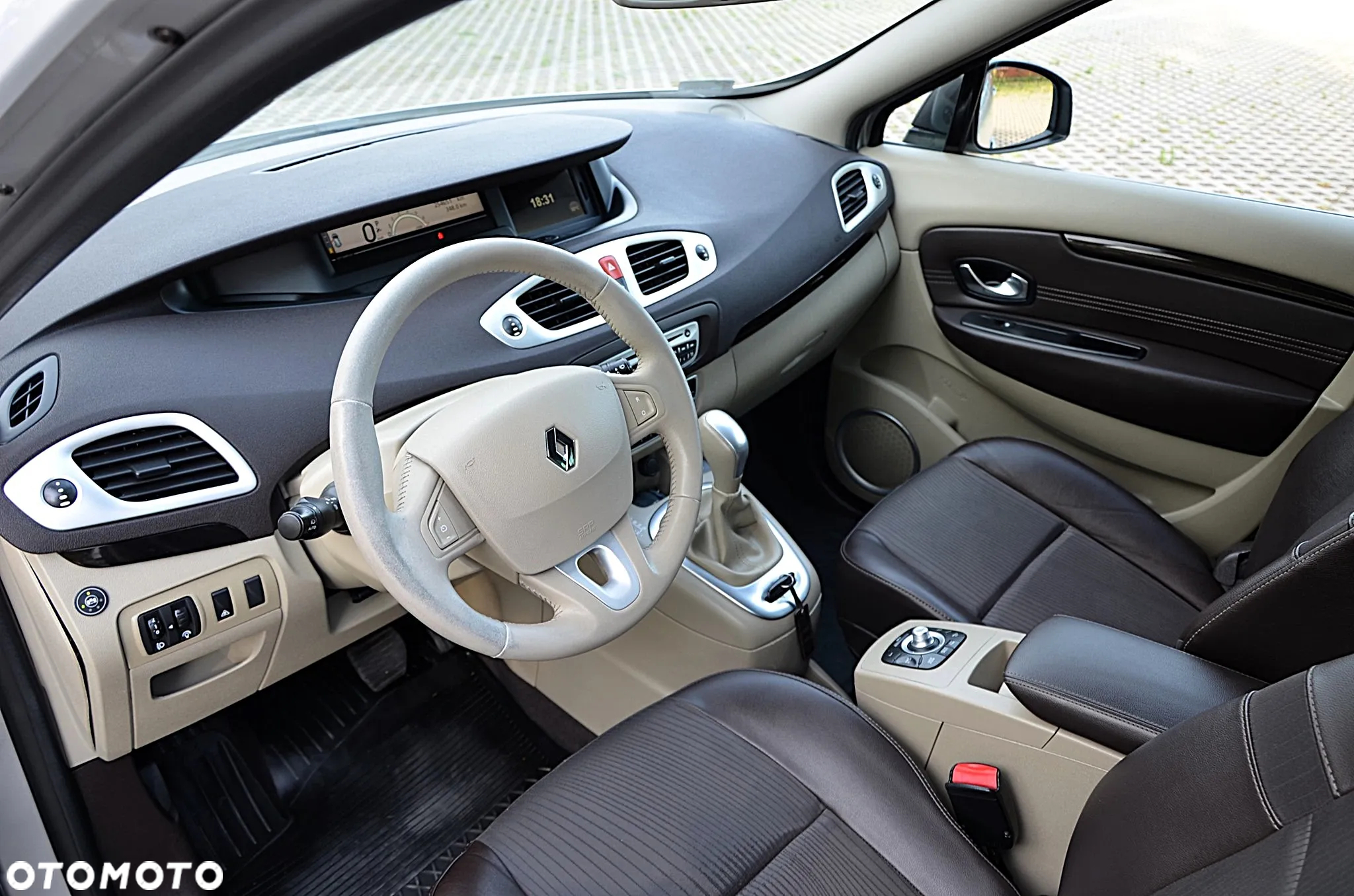 Renault Scenic 2.0 16V Expression - 14