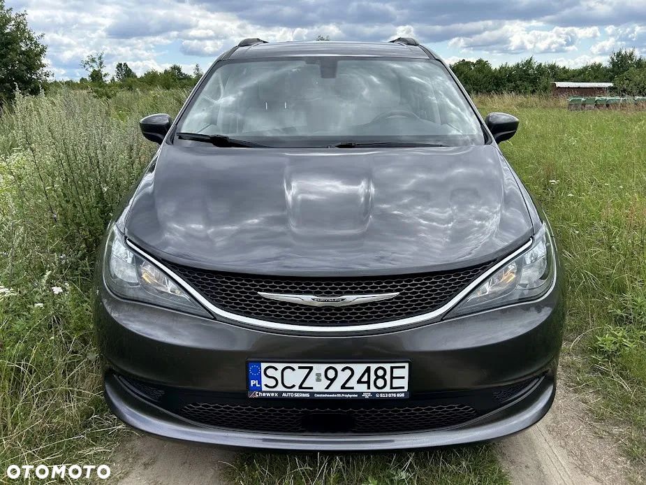 Chrysler Pacifica - 6