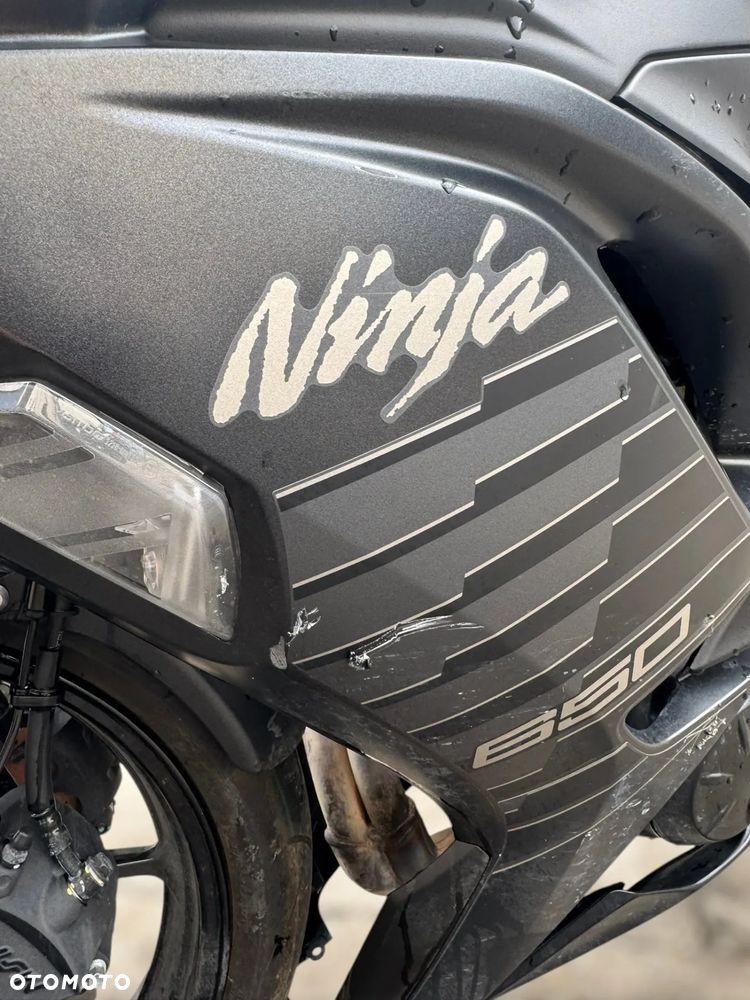 Kawasaki Ninja - 11