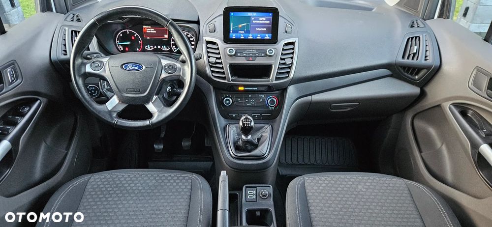 Ford Tourneo Connect Grand - 16