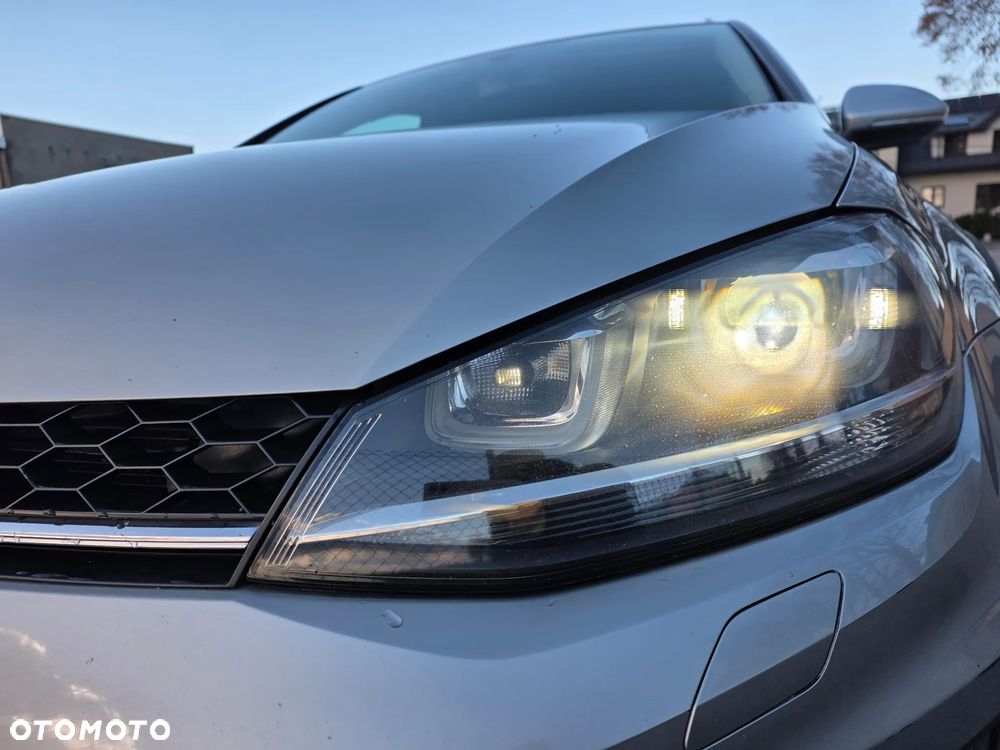 Volkswagen Golf Variant 2.0 TDI BMT 4Mot Highline - 15