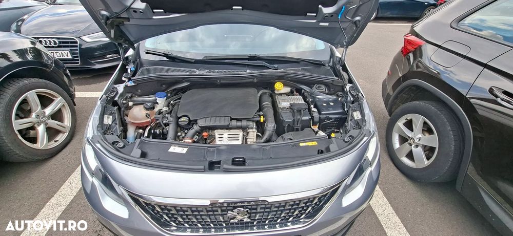 Peugeot 2008 1.2 PureTech Turbo EAT6 S&S Allure - 5
