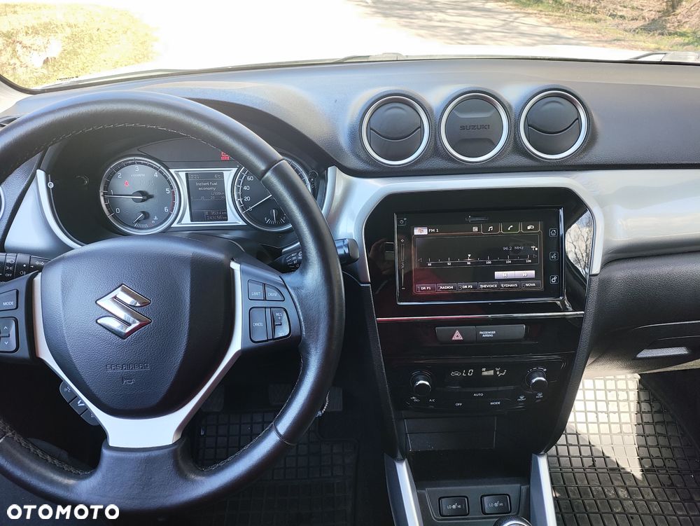 Suzuki Vitara - 12