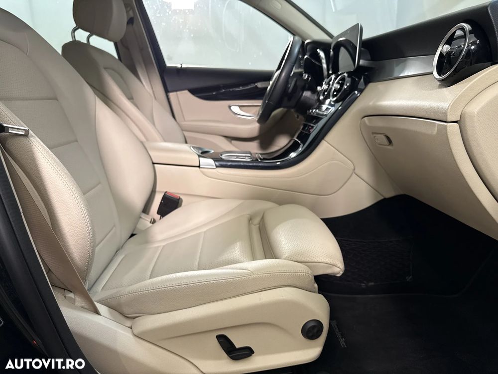 Mercedes-Benz GLC 200 4MATIC 9G-TRONIC - 12