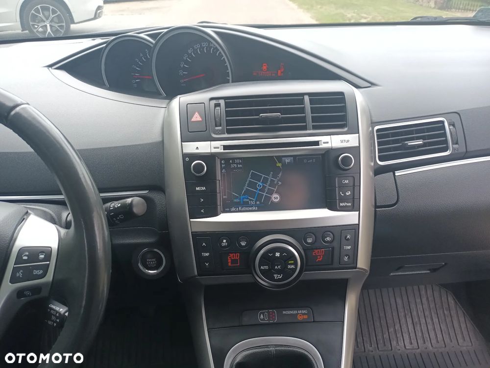 Toyota Verso 1.8 Prestige 7os EU6 - 25