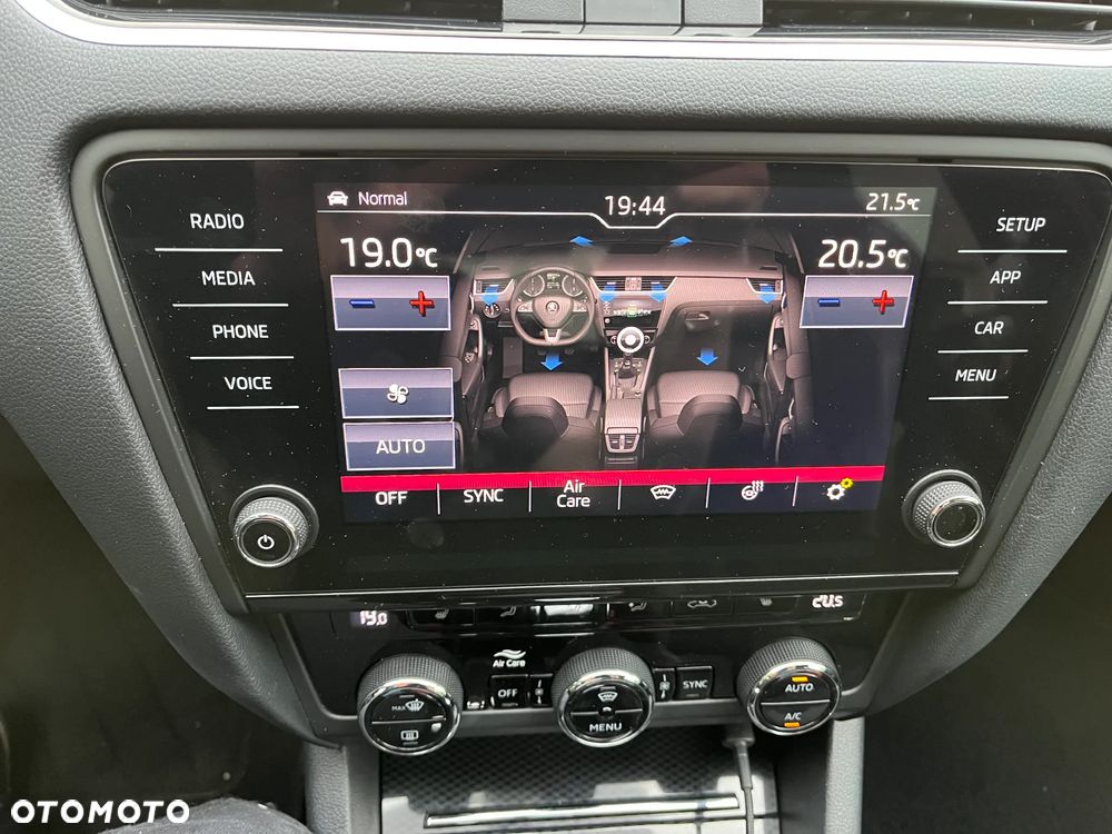 Skoda Octavia 2.0 TDI SCR 4x4 RS DSG - 9