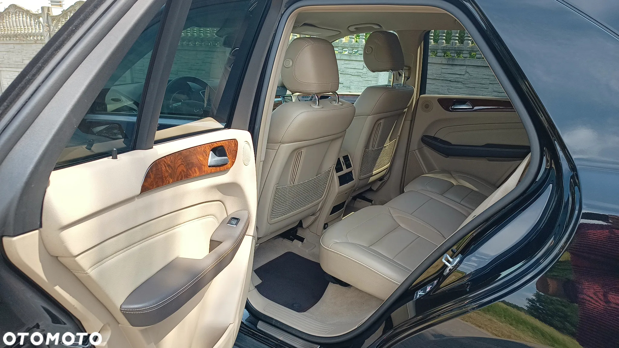 Mercedes-Benz ML 350 BlueTec 4-Matic - 14