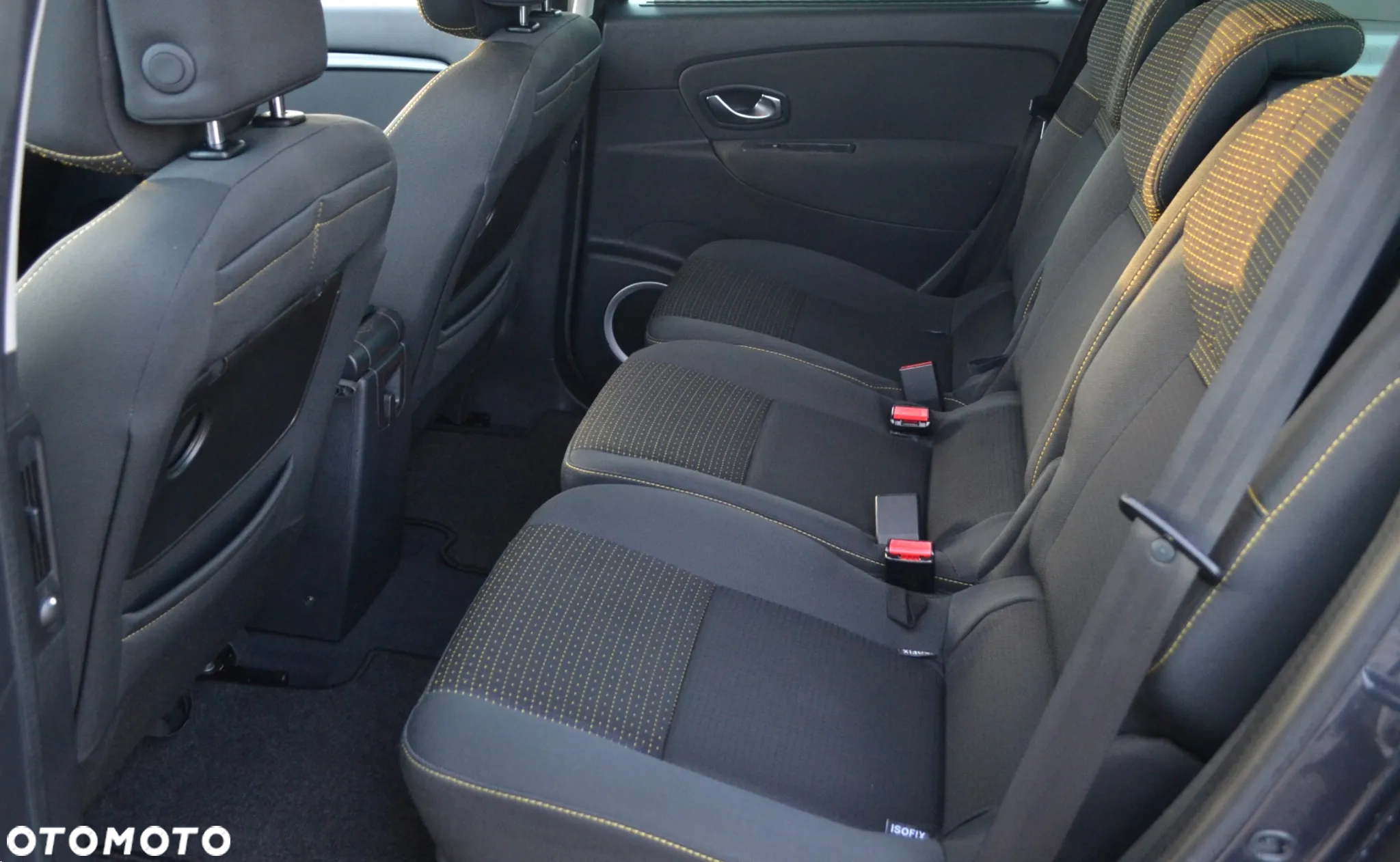 Renault Scenic 1.6 16V 110 Dynamique - 11