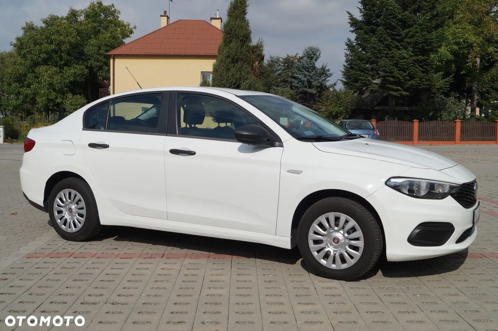 Fiat Tipo 1.4 16v Easy EU6d - 2