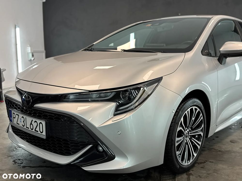 Toyota Corolla - 30