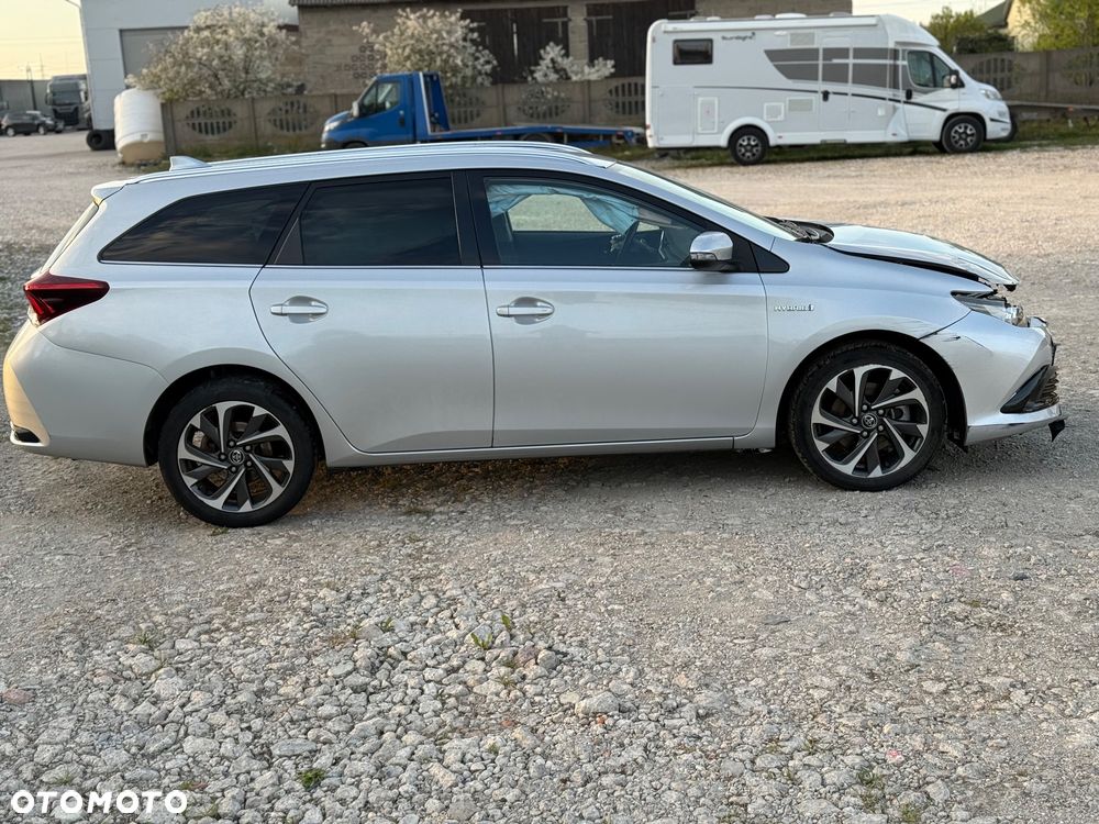 Toyota Auris 1.8 VVT-i Automatik Executive - 4
