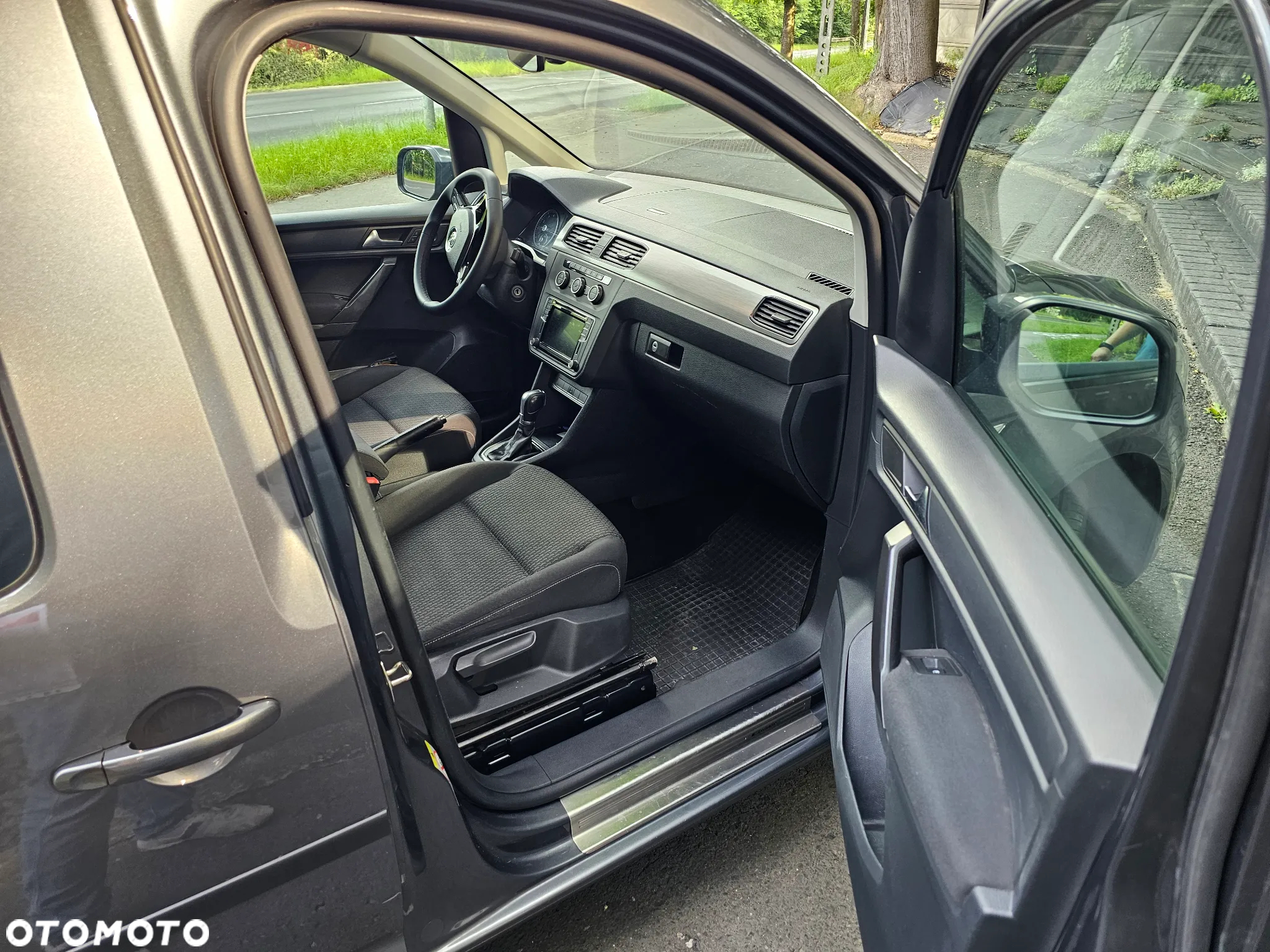 Volkswagen Caddy 1.4 TSI Comfortline DSG - 20