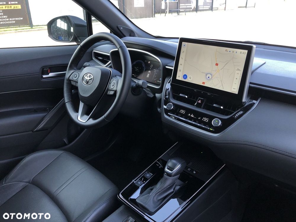 Toyota Corolla Cross - 25