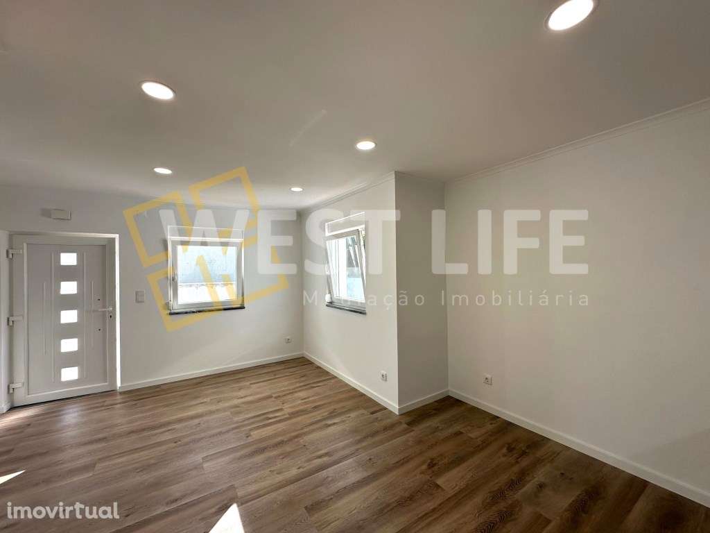 Moradia T2, com espaço exterior, ótima exposição solar a apenas 5 m... - Grande imagem: 4/24