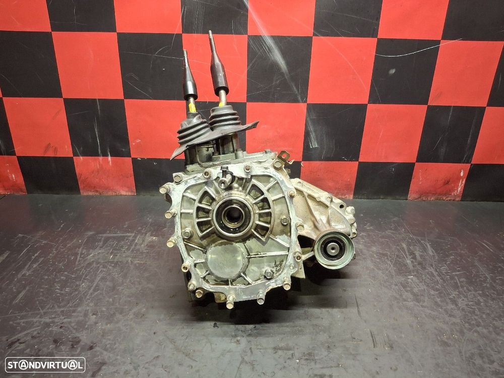 Caixa De Transferências Mitsubishi L 200 / Triton Camião De Plataforma - 1