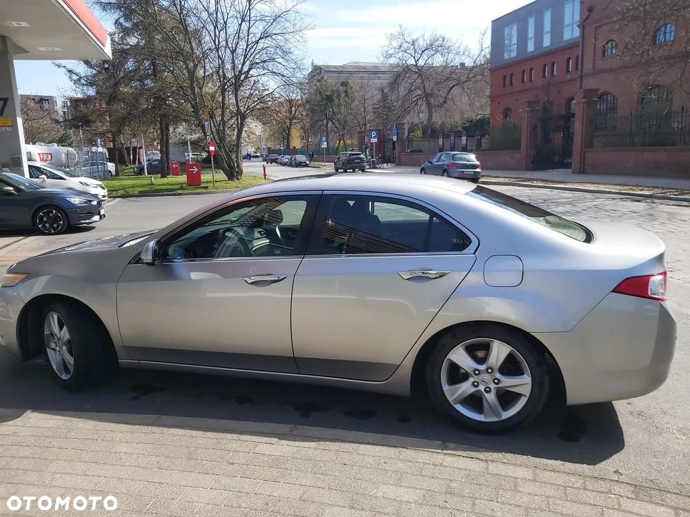 Honda Accord 2.0 Elegance - 2