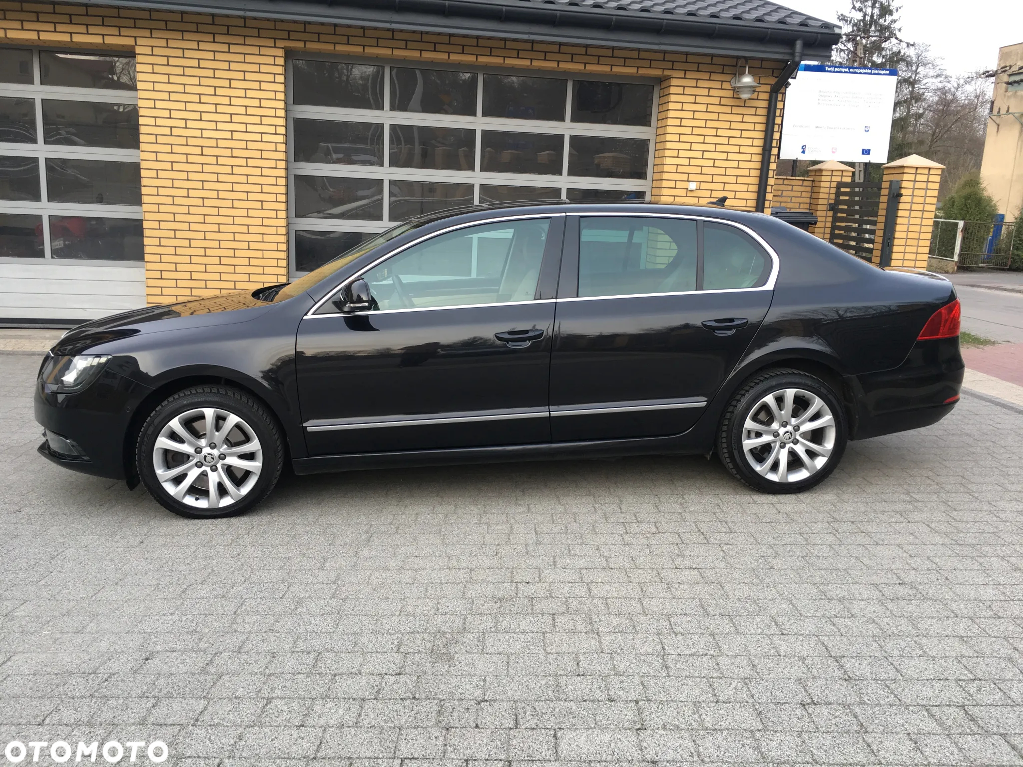 Skoda Superb 2.0 TDI 4x4 Platinum DSG - 10