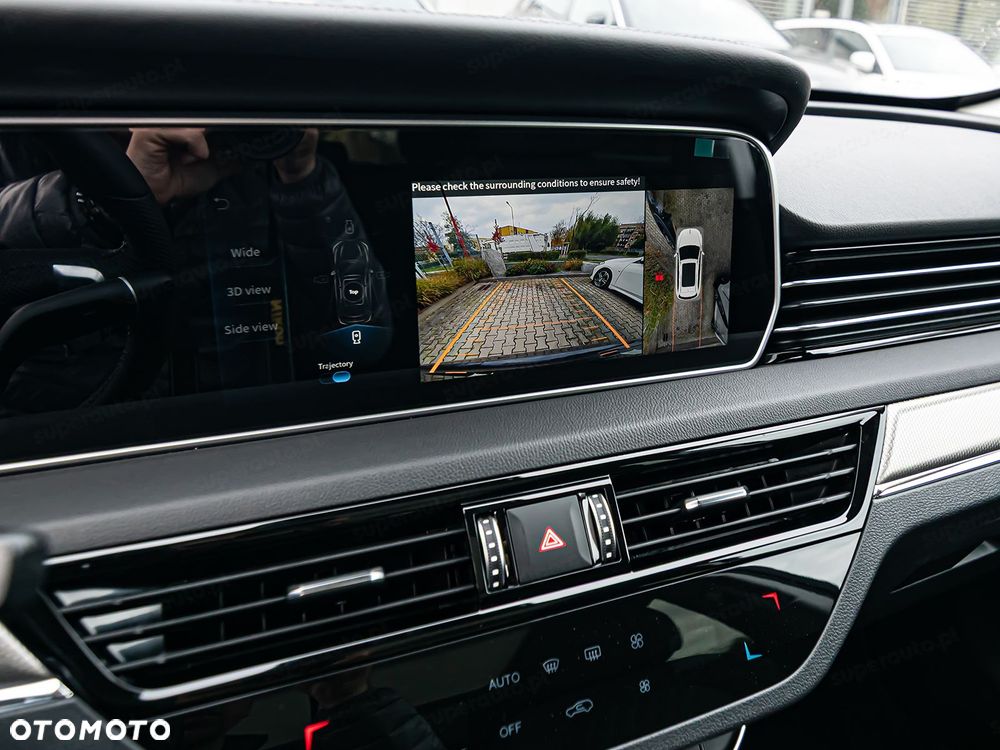 Hongqi HS5 2.0T AWD - 16