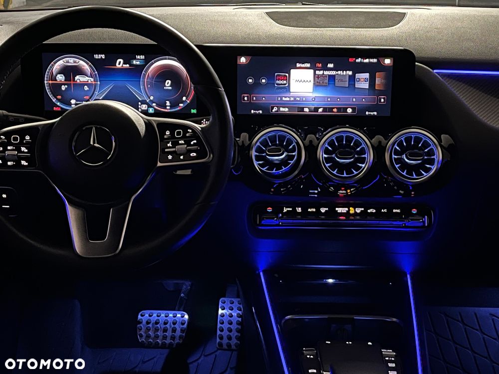 Mercedes-Benz GLA 250 4-Matic AMG Line - 39