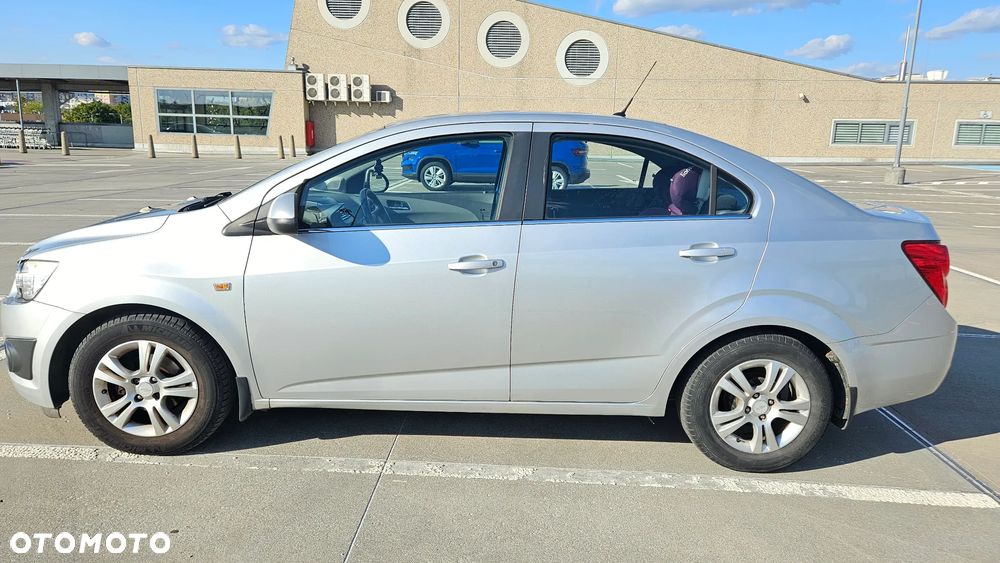 Chevrolet Aveo - 9