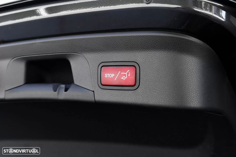 Mercedes-Benz GLC 300 e Coupé 4Matic - 19