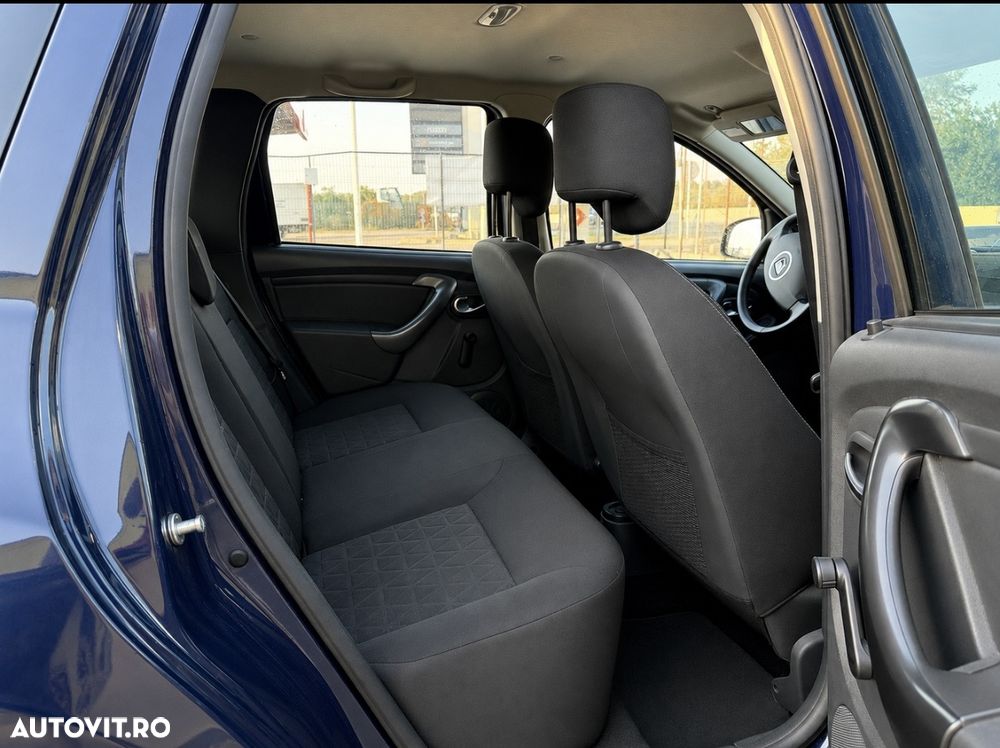 Dacia Duster 1.6 4x2 Laureate - 9