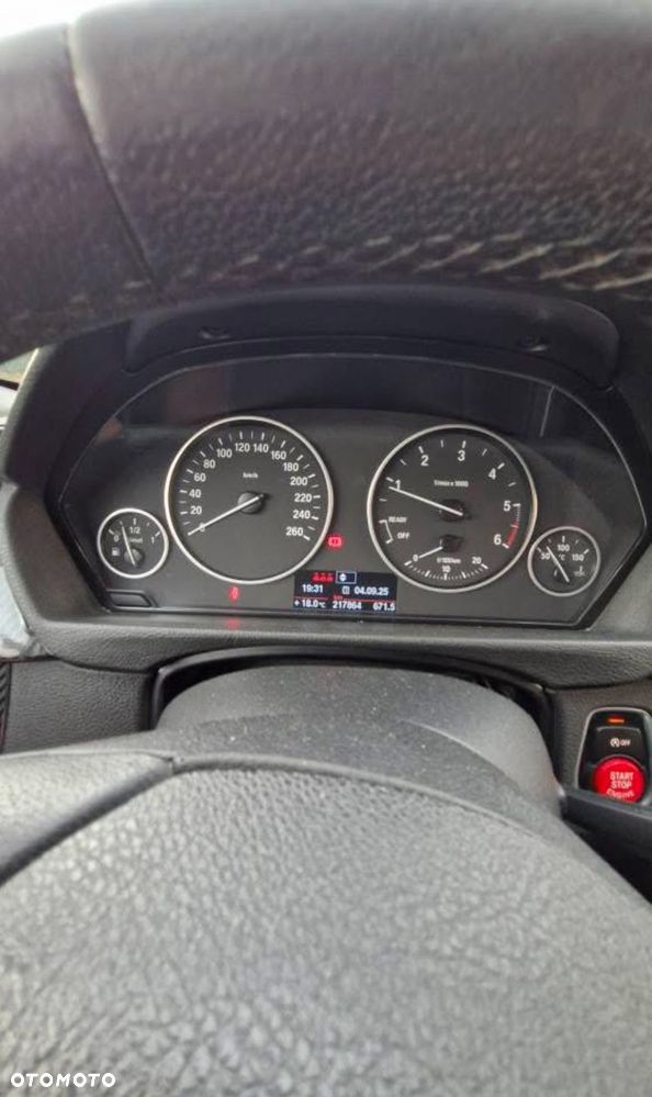 BMW Seria 3 316d Edition M Sport Shadow - 12