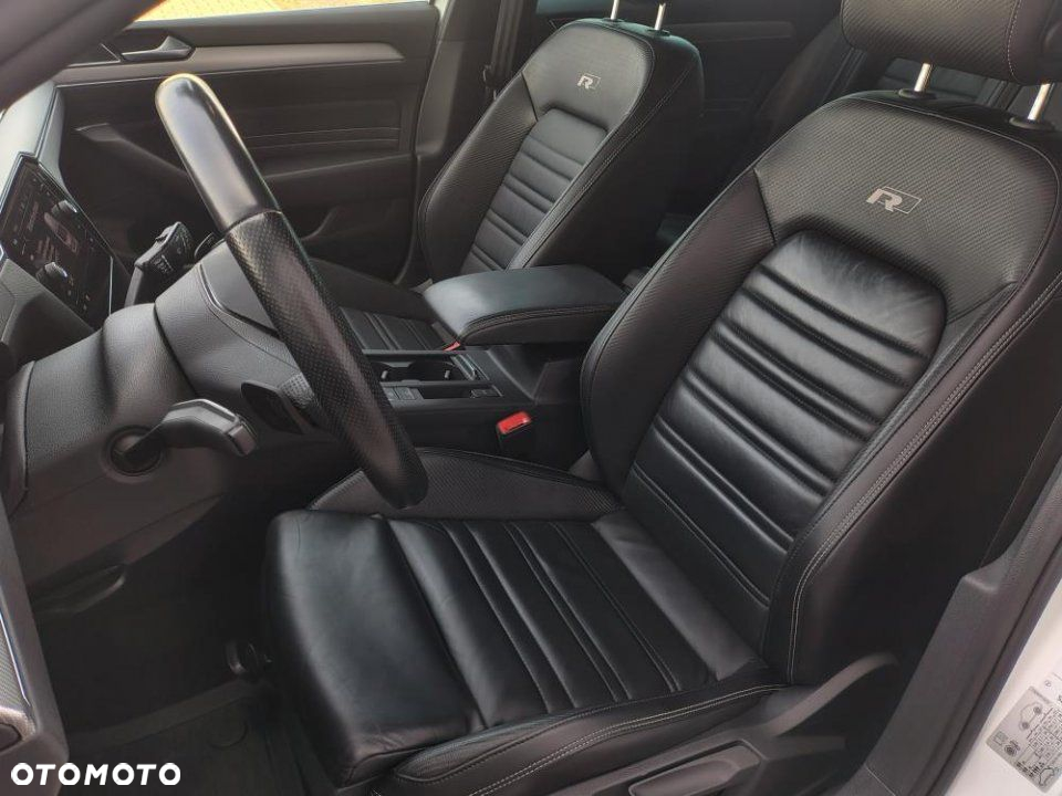Volkswagen Passat - 14