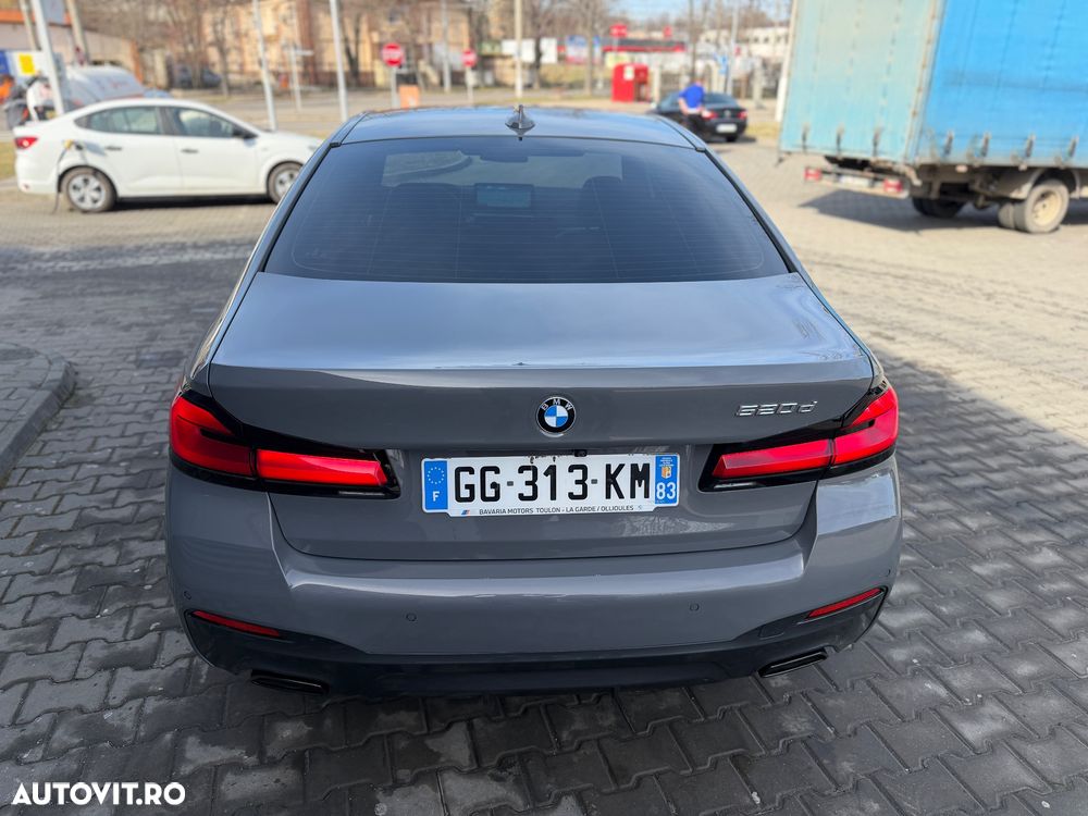 BMW Seria 5 520d Aut. M Sport Edition - 12
